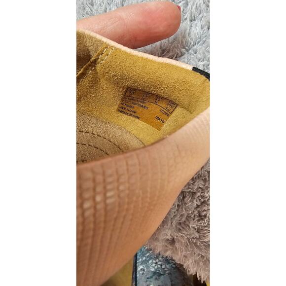 NEW Clarks Artisan Leather Alitay Susan Cap Toe Pink & Black Flats Loafers Sz 12 - Picture 7 of 8